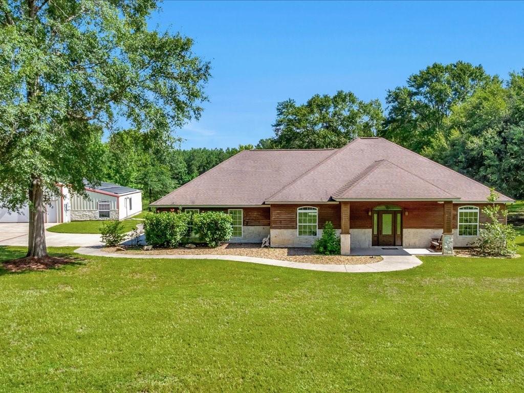 1615 Harley Golden Rd, Lufkin, TX 75901 - photo 1