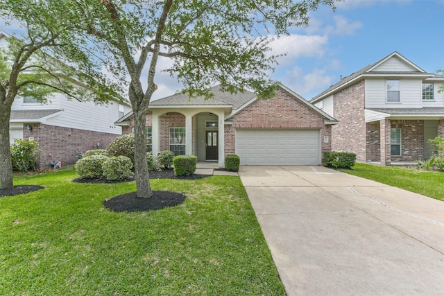 2020 Running Brook Ln, Pearland, TX 77584 - photo 1