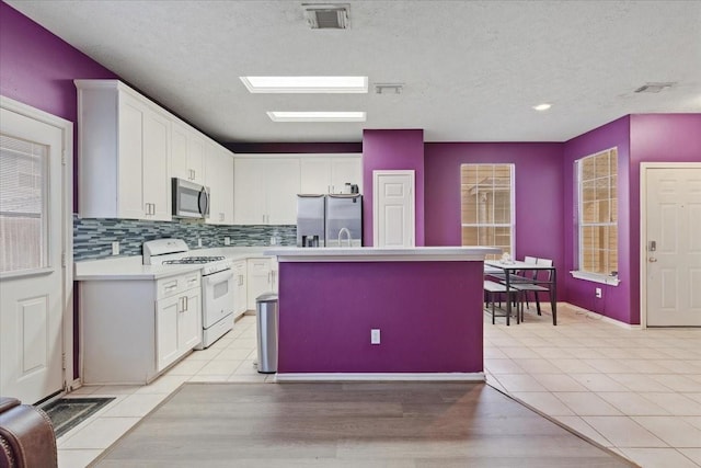 14323 Larkhall Ln, Houston, TX 77014 - photo 6