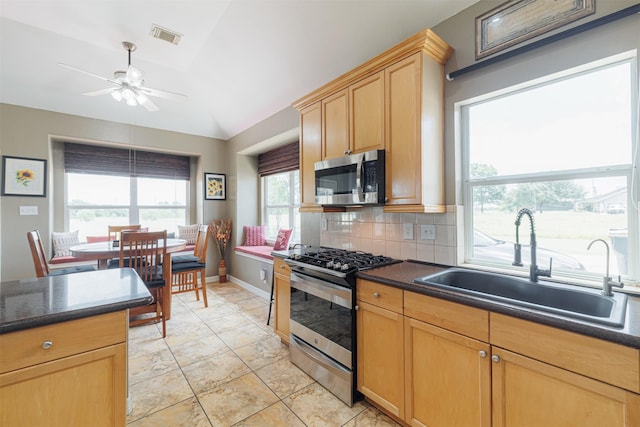 2058 Sally Gail Ln, Sealy, TX 77474 - photo 16