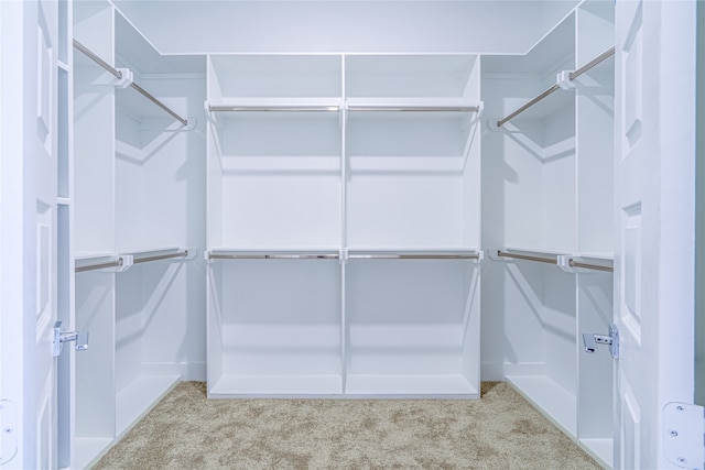 5402 Margarita St, Houston, TX 77020 - spacious closet featuring carpet