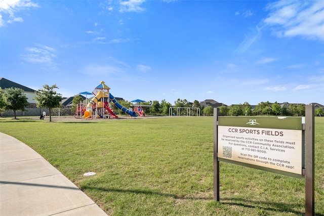 4607 Primrose Valley Ln, Fulshear, TX 77441 - community play area with a yard