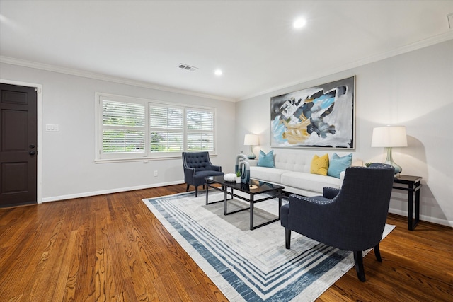 4614 Kinglet St, Houston, TX 77035 - living area featuring ornamental molding, wood finished floors, and recessed lighting