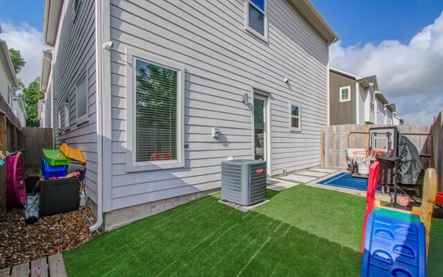 1221 W Tidwell Rd, Houston, TX 77091 - photo 31