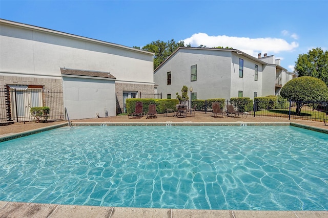 2425 Augusta Dr Unit 30, Houston, TX 77057 - view of community pool