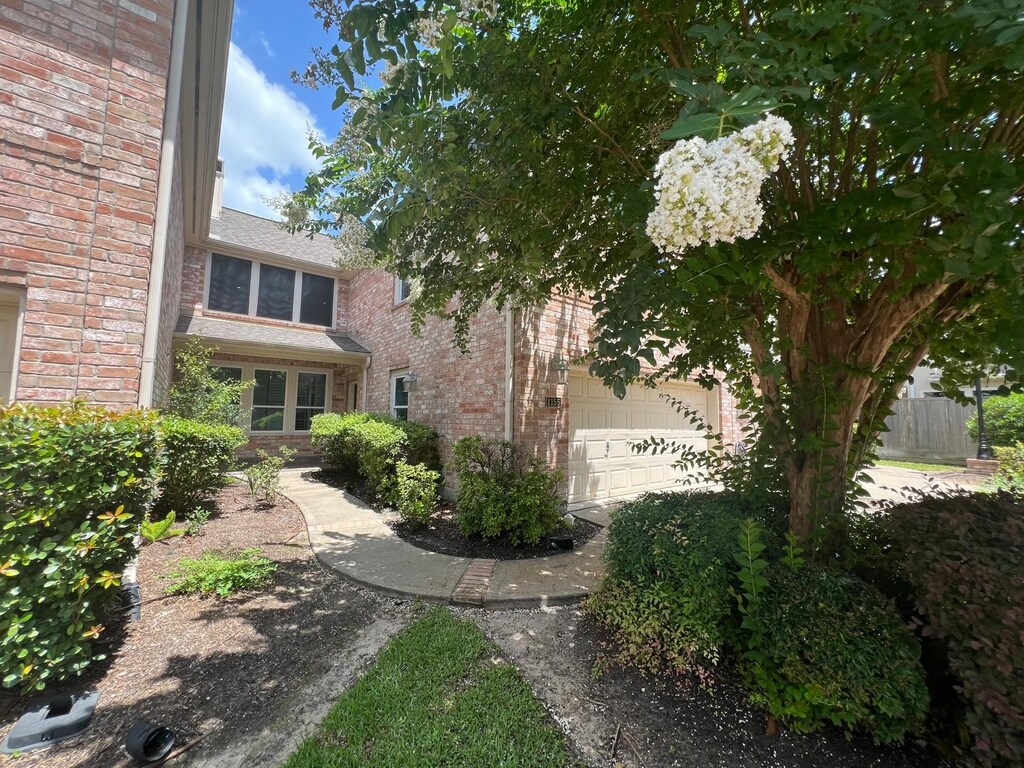 1155 Enclave Sq E, Houston, TX 77077 - photo 1