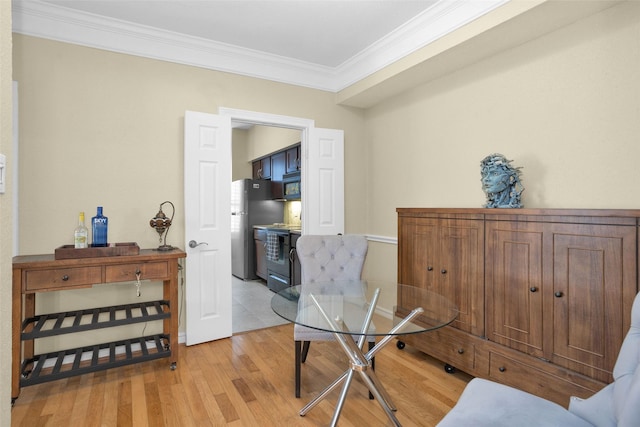 2700 Revere St Unit 147, Houston, TX 77098 - office space with ornamental molding and light wood-type flooring