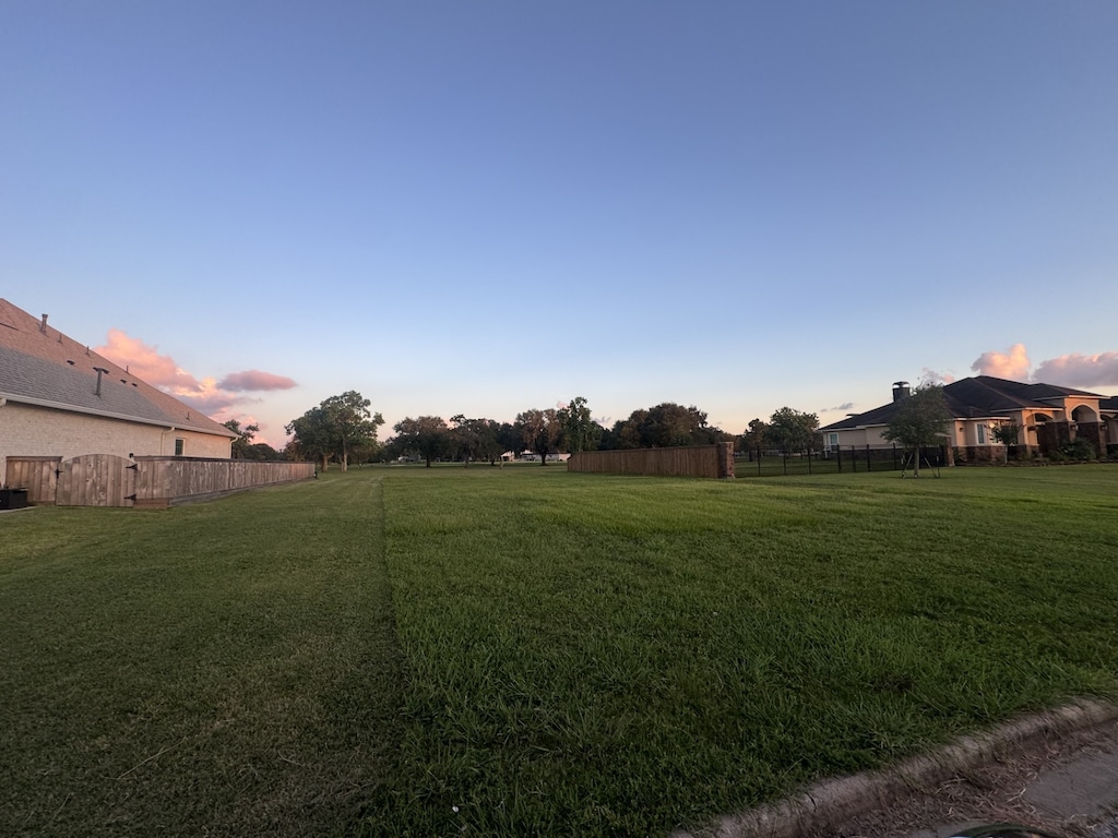 505 Green Meadows Dr, West Columbia, TX 77486 - photo 3