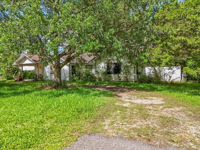 3061 Mary Ln, Dickinson, TX 77539 - view of yard