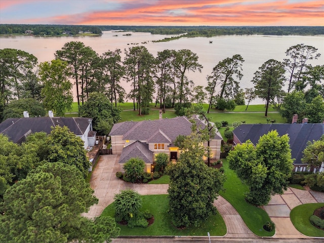 1627 Scenic Shore Dr, Kingwood, TX 77345 - photo 2