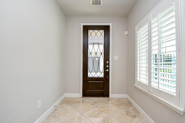 1909 Hickory St, Houston, TX 77007 - foyer featuring baseboards