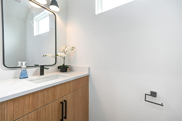 4009 New Orleans St A/B, Unit A/B Houston, TX 77020 - bathroom featuring vanity