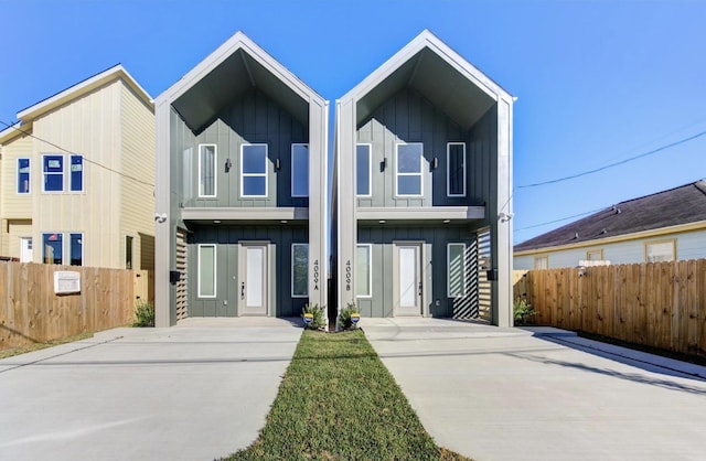 4009 New Orleans St A/B, Unit A/B Houston, TX 77020 - view of front of house featuring board and batten siding and driveway