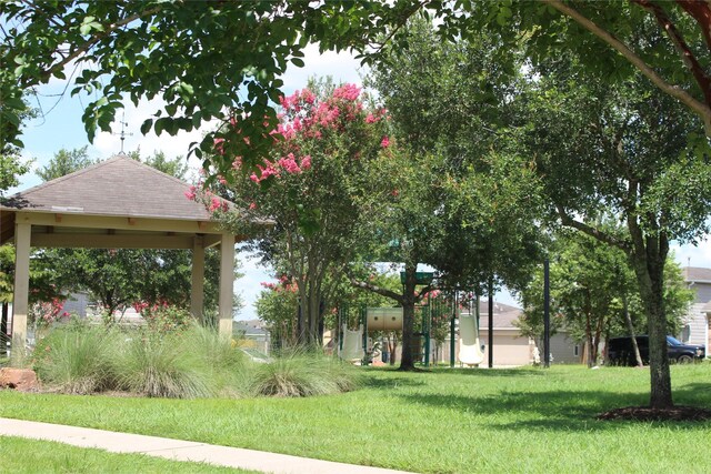 9914 Waldens Pond Ct, Houston, TX 77044 - view of property's community featuring a gazebo and a lawn