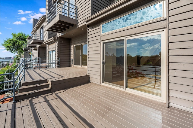 18405 Sandy Cv, Houston, TX 77058 - view of wooden terrace
