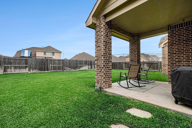 9215 Union Meadow Ln, Cypress, TX 77433 - fenced backyard with a patio