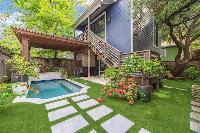 406 Bomar St, Houston, TX 77006 - view of swimming pool featuring a fenced backyard and a patio