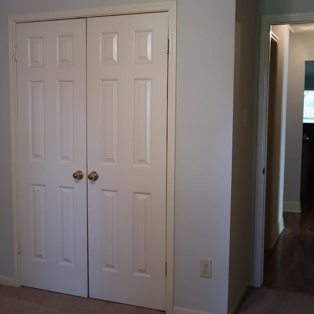 1714 Oak Ridge Dr, Kemah, TX 77565 - detailed view of carpet floors