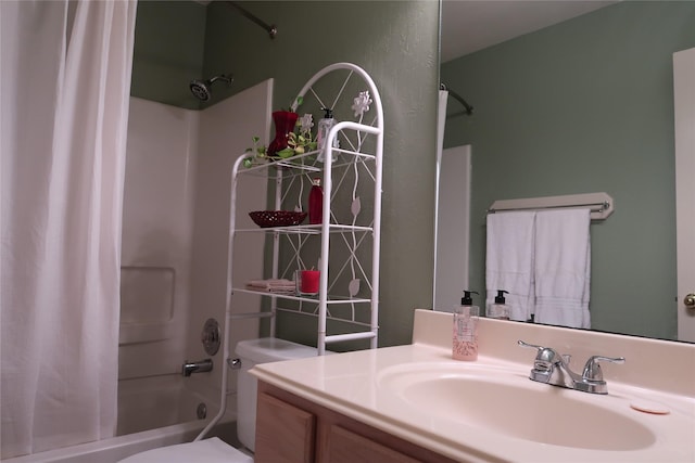 1714 Oak Ridge Dr, Kemah, TX 77565 - full bath with shower / bath combination with curtain and vanity