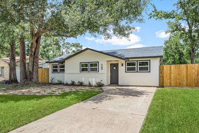 9911 Valley Club Dr, Houston, TX 77078 - photo 2