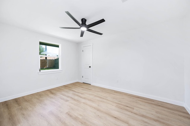 5730 Alvarado Dr, Houston, TX 77035 - spare room featuring wood finished floors and a ceiling fan