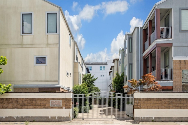 1219 Hickory St, Houston, TX 77007 - view of building exterior