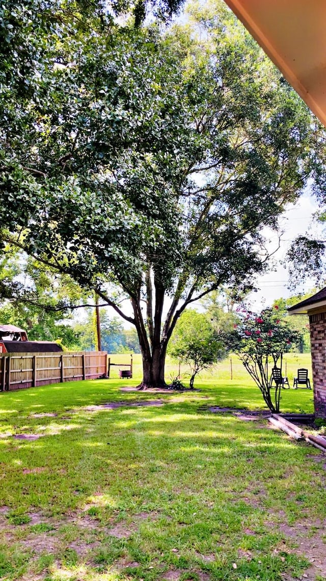 1600 Azalea St, Sweeny, TX 77480 - view of yard