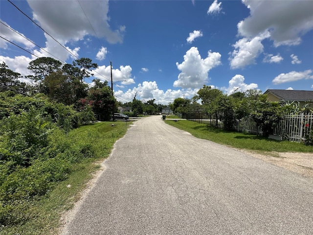 6842 Carothers St, Houston, TX 77028