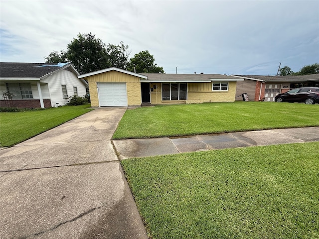 1001 Orrel Dr, Pasadena, TX 77503 - photo 1
