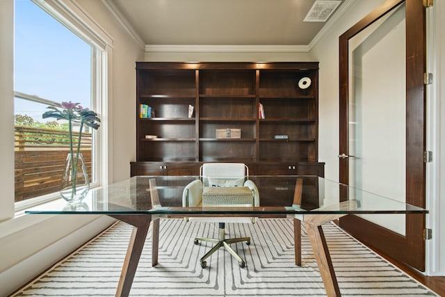 959 W 42nd St, Houston, TX 77018 - office space with plenty of natural light and ornamental molding