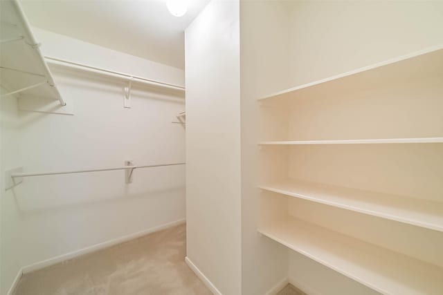 6219 Summerville Ln, Houston, TX 77041 - spacious closet featuring carpet flooring