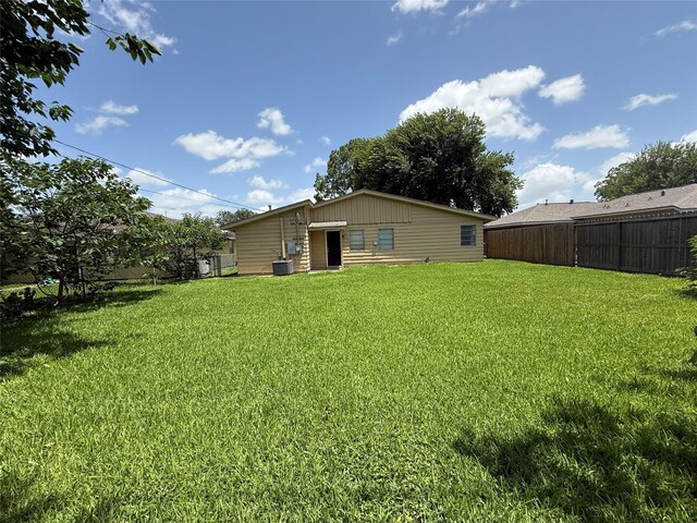 3616 Longwood Dr, Pasadena, TX 77503 - back of property