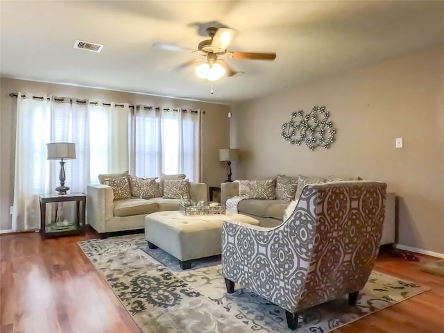 8827 Shady Green Mdws, Houston, TX 77083 - photo 10