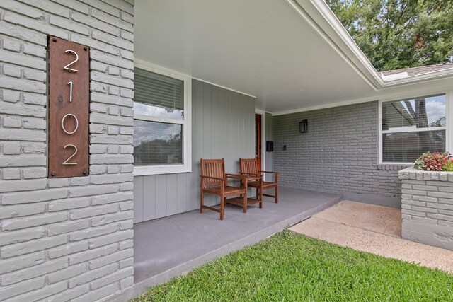 2102 Lazybrook Dr, Houston, TX 77008 - photo 2