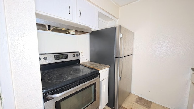 5625 Antoine Dr Unit 606, Houston, TX 77091 - kitchen with appliances with stainless steel finishes, under cabinet range hood, and white cabinetry