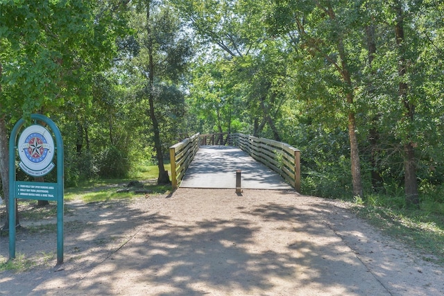 7015 Redwood Falls Dr, Pasadena, TX 77505 - view of road
