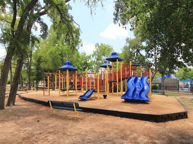 142 Beverly Ln, Bellaire, TX 77401 - view of community play area