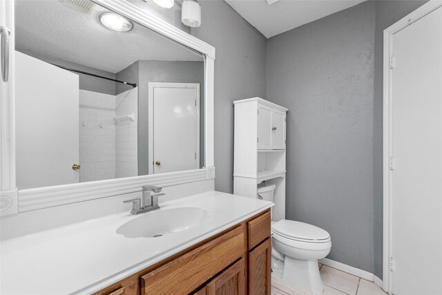 2721 Overland Trl, Dickinson, TX 77539 - bathroom featuring vanity, tile patterned flooring, and a shower