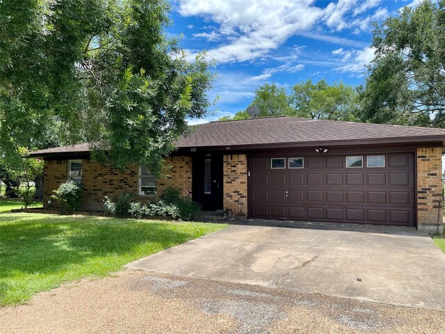 321 Candy St, El Campo, TX 77437 - photo 1