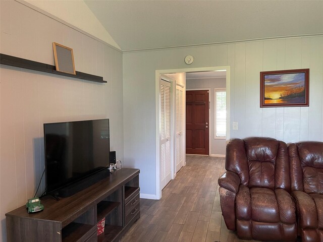 321 Candy St, El Campo, TX 77437 - photo 5