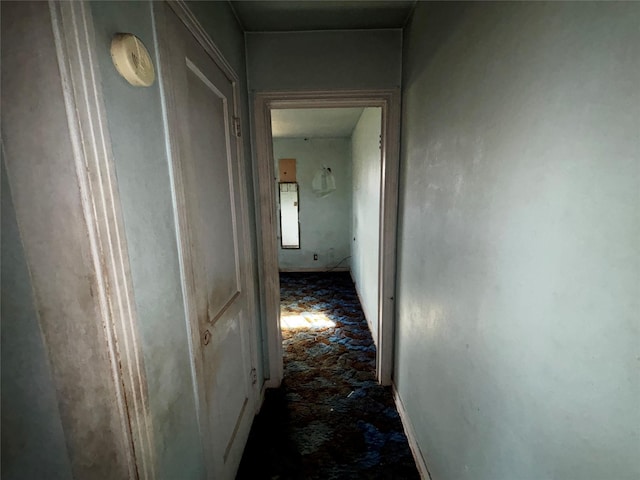 4124 Dabney St, Houston, TX 77026 - hall featuring baseboards