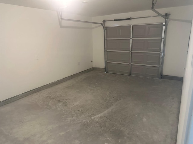 7916 Tate St, Houston, TX 77028 - garage with baseboards