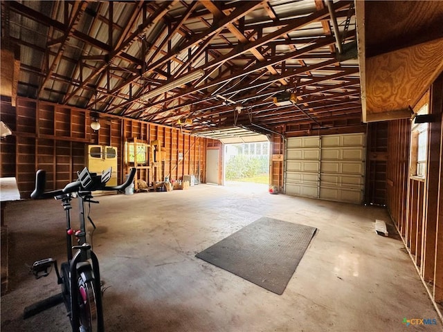 1002 E Gonzales St, Yoakum, TX 77995 - view of garage
