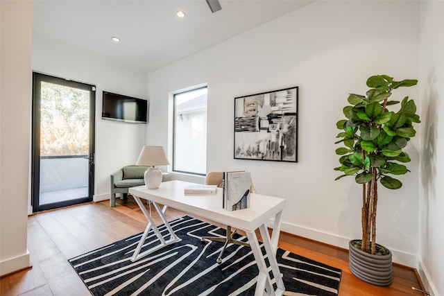 909 Peden St, Houston, TX 77006 - home office featuring light wood finished floors and recessed lighting