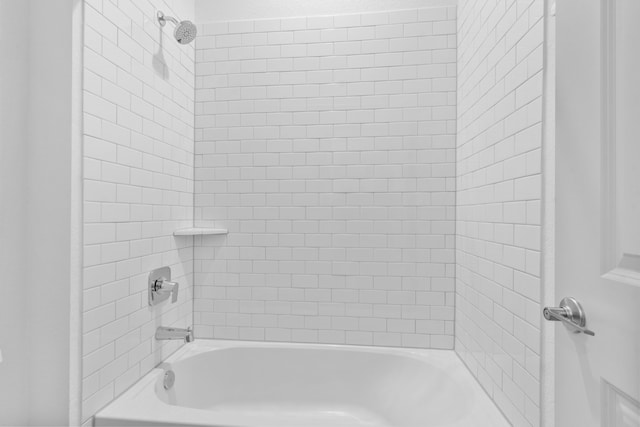6226 Pelican Ridge Way, League City, TX 77573 - bathroom with  shower combination