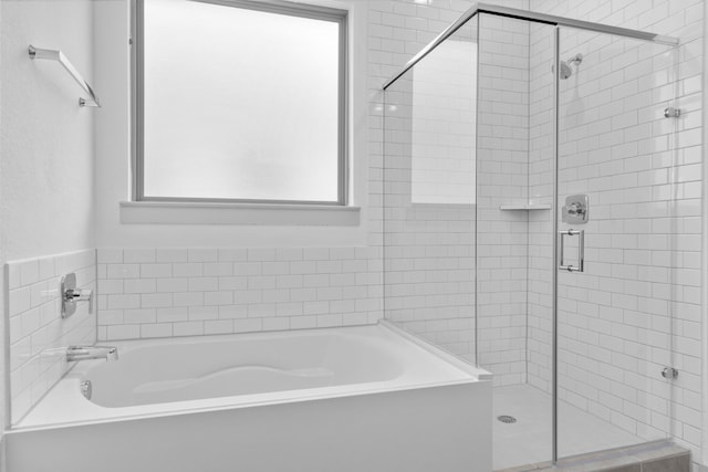 6226 Pelican Ridge Way, League City, TX 77573 - full bathroom with a stall shower and a garden tub