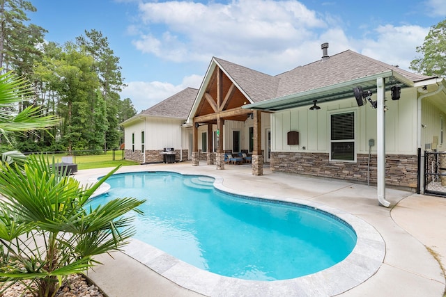 27647 N Salado Ct, Splendora, TX 77372 - swimming pool featuring a patio area