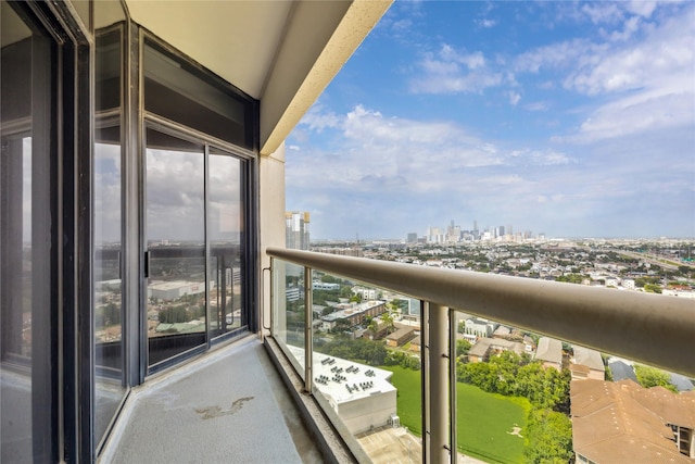 1701 Hermann Dr Unit 23B, Houston, TX 77004 - balcony with a view of city