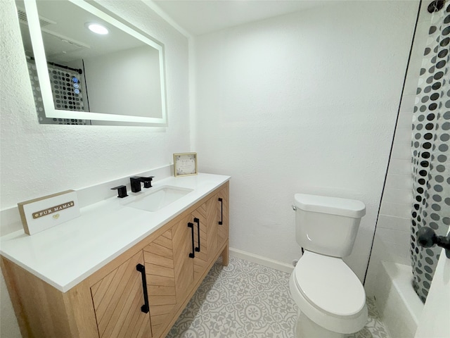 9090 S Braeswood Blvd Unit 115, Houston, TX 77074 - full bath with vanity and toilet