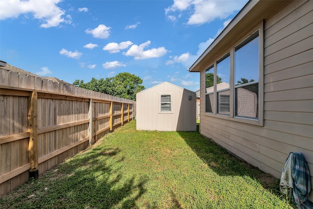 17219 Brookhollow Mist Ct, Houston, TX 77084 - fenced yard with a shed